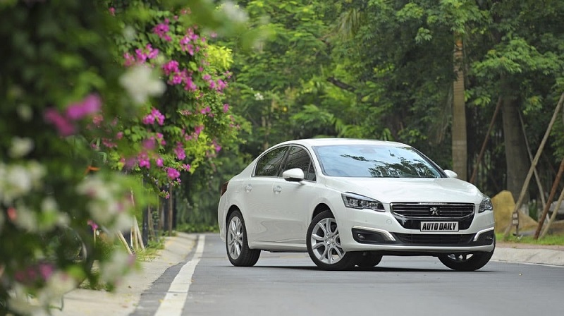 Mơ thấy lái xe ô tô của người khác